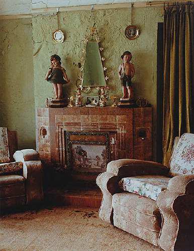 'The Parlour, Llanfihangel-ar-arth', (1992) USW Artworks Museum Collection