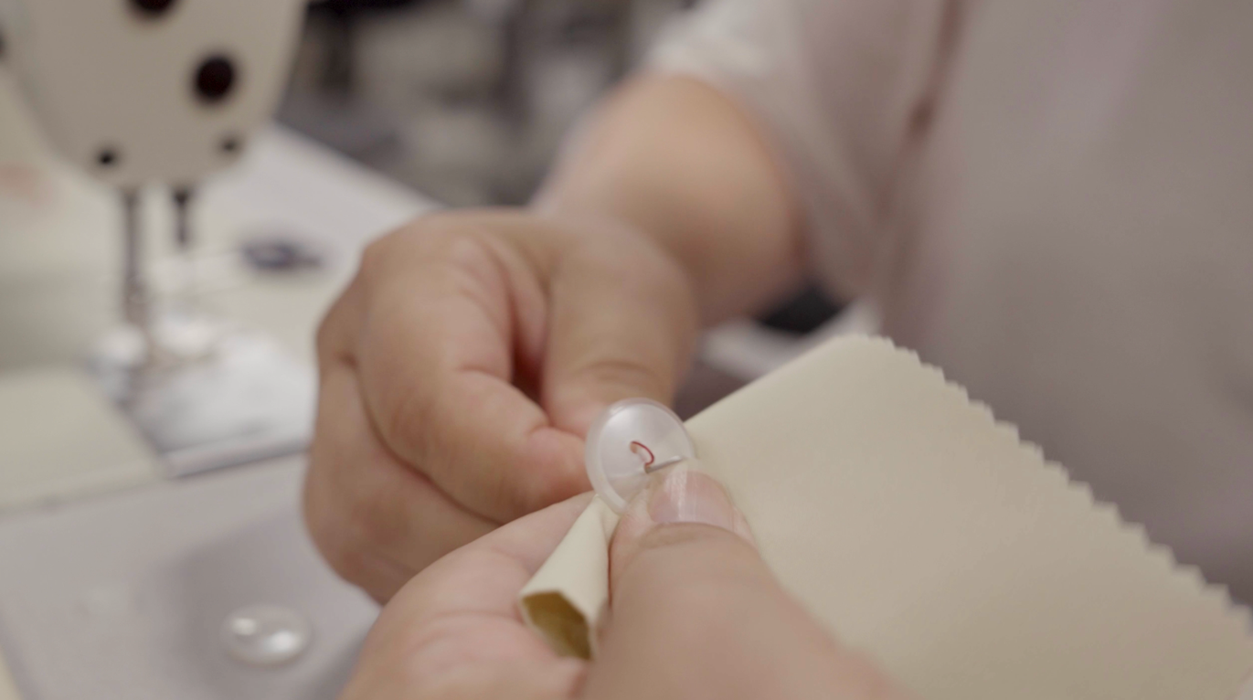 How-to-sew-button-thumbnail.png