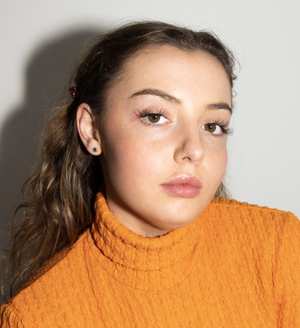 Chloe Nicholls.jpg