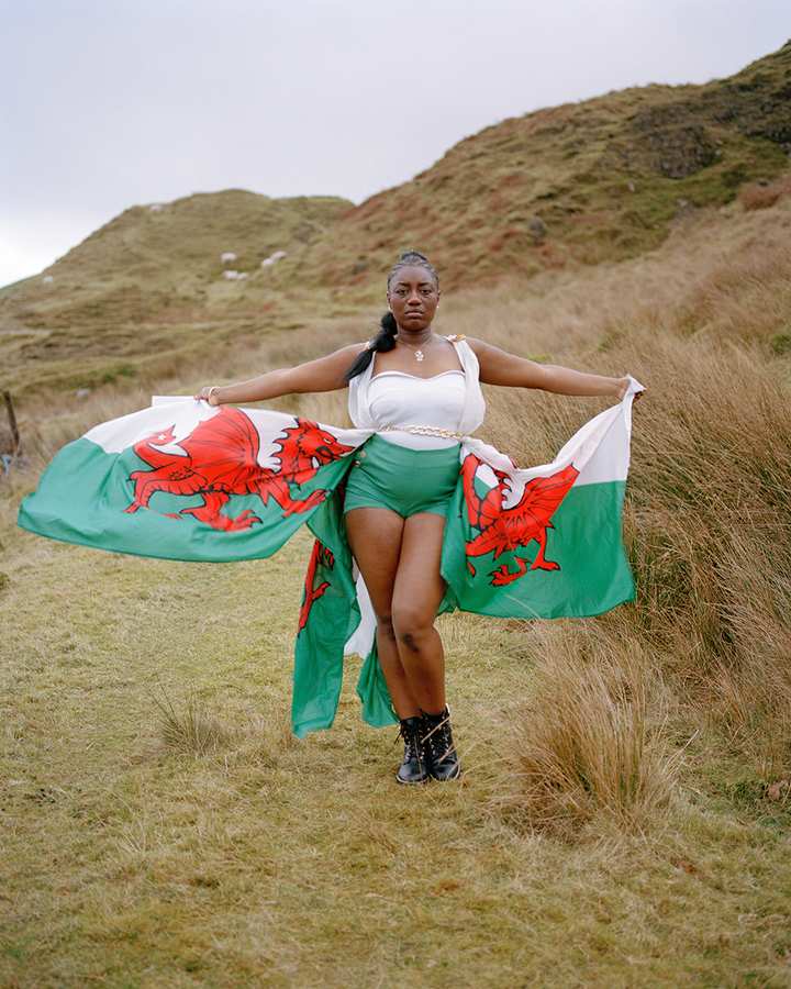 Laurie_Broughton_-_Tayo